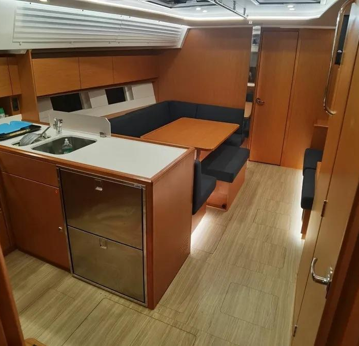  | Bavaria C45 photo 23