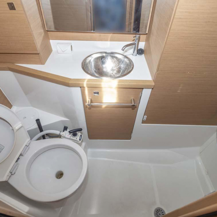 Marie | Sun Odyssey 389 photo 3