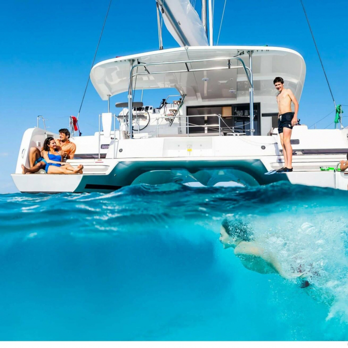 HeyBlue | Lagoon 42 photo 32