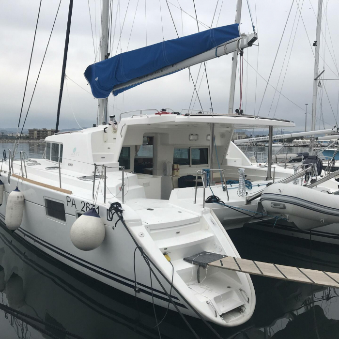 Isis | Lagoon 440 photo 4