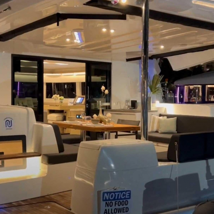 Athena Blu | Lagoon 51 photo 10