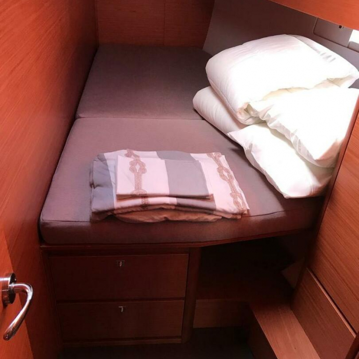 Ane | Dufour 460 GL photo 7