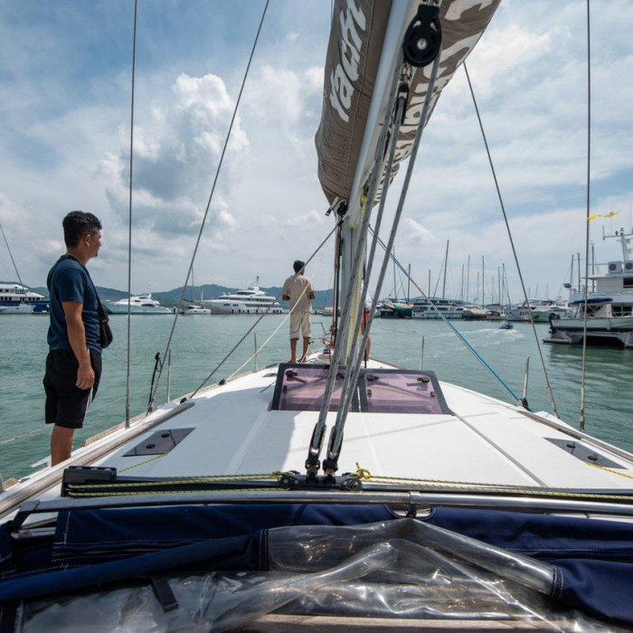 Aurora Belle | Sun Odyssey 469 photo 3