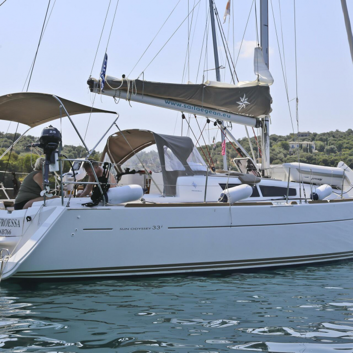 Afroessa | Sun Odyssey 33i photo 2