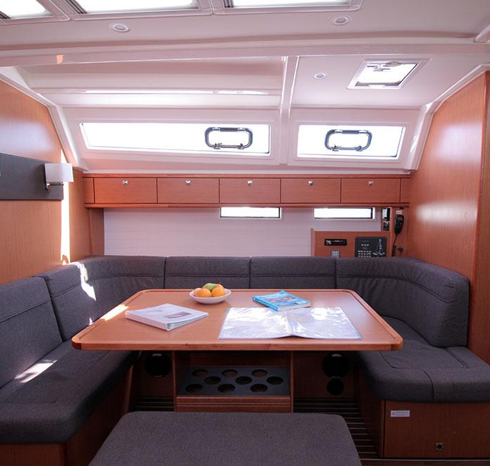 Casino Royale | Bavaria Cruiser 46 C photo 5