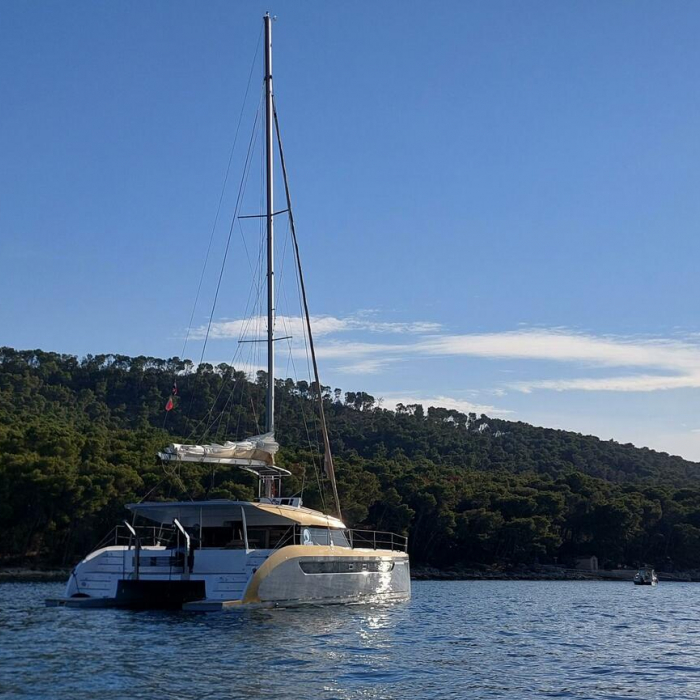 Gold | Luna 49 photo 29