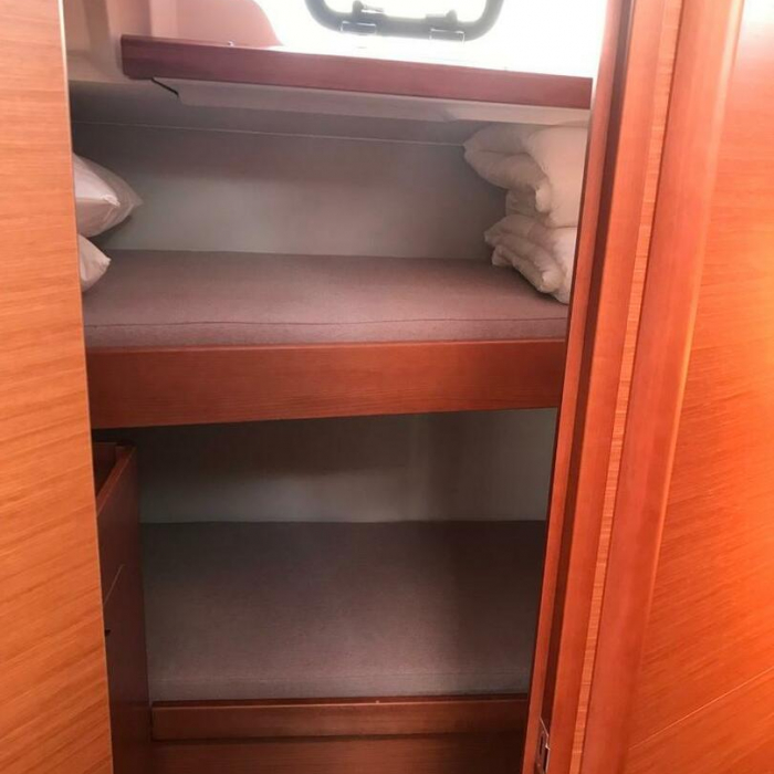 Ane | Dufour 460 GL photo 6