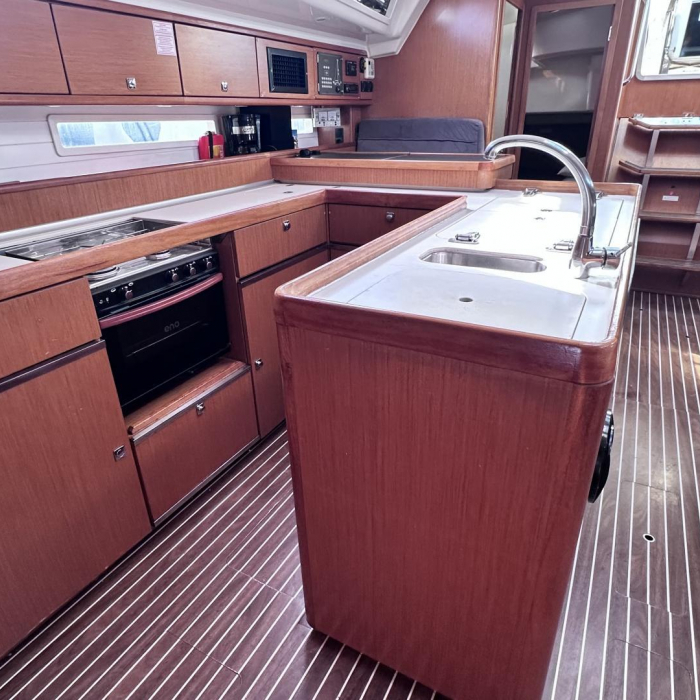  | Bavaria Cruiser 56 photo 14