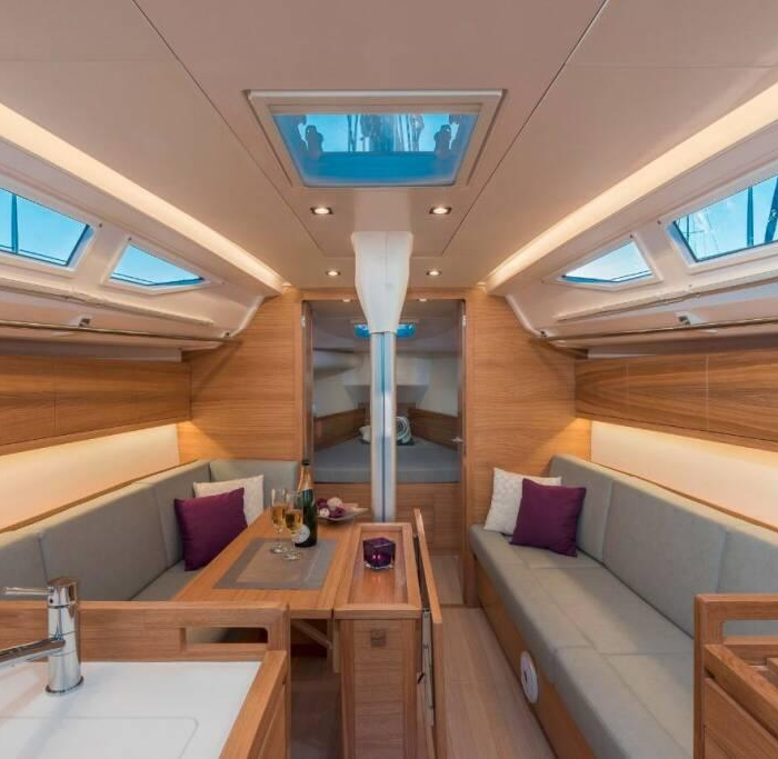 Andrea | Salona 380 photo 5