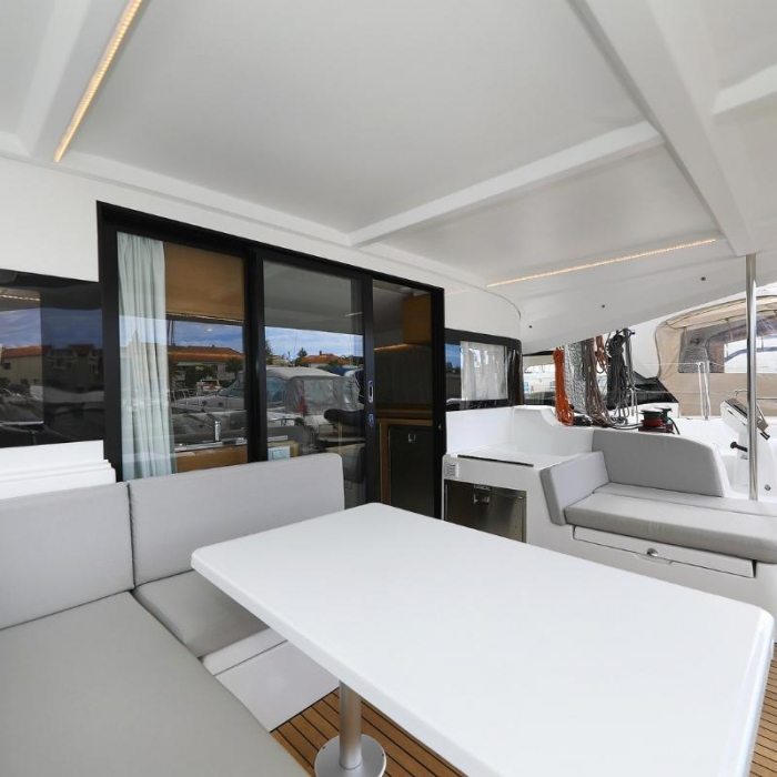 Windhunter | Excess 14 photo 3