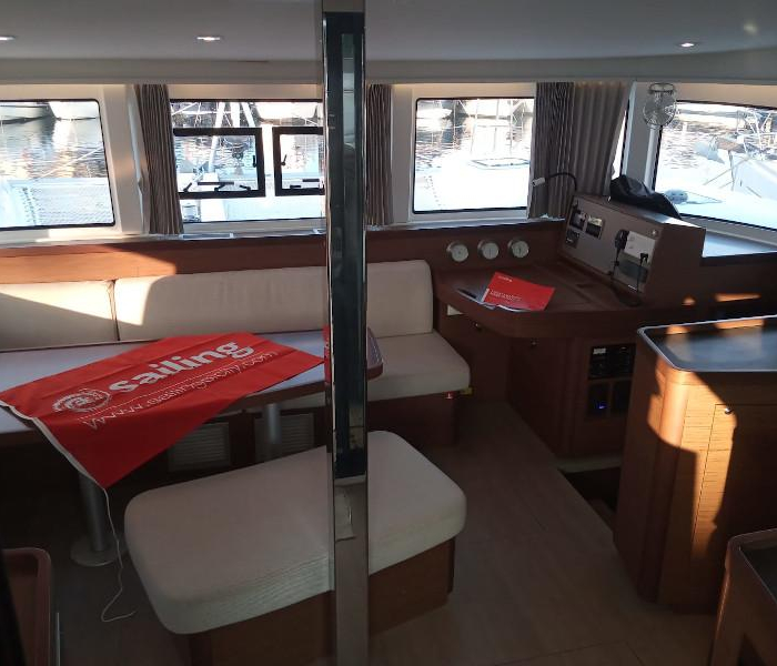 Memi | Lagoon 42 photo 13