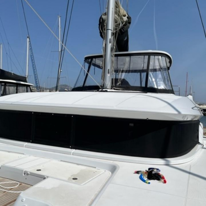 Silhouette | Lagoon 50 photo 14