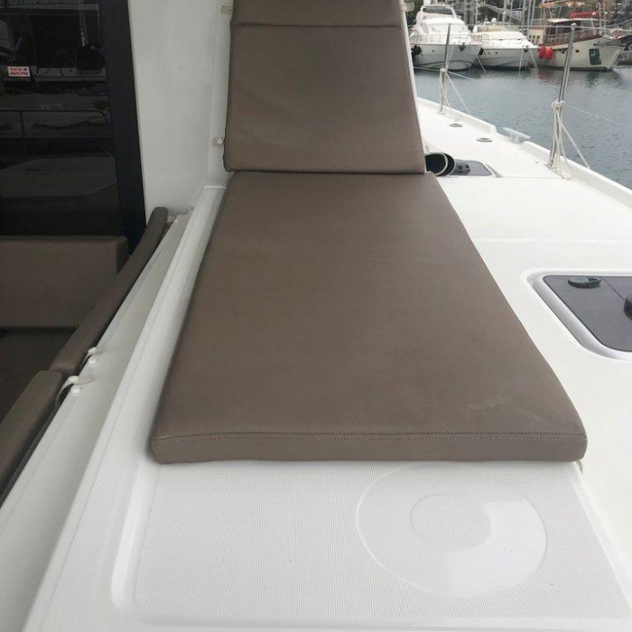 Nyami Nyami | Lagoon 42 photo 6