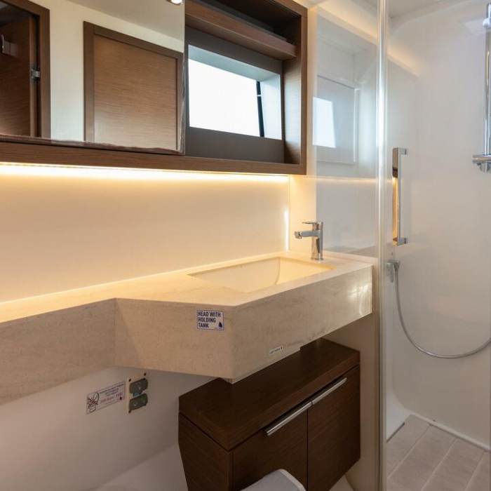 Katka | Lagoon 50 photo 5