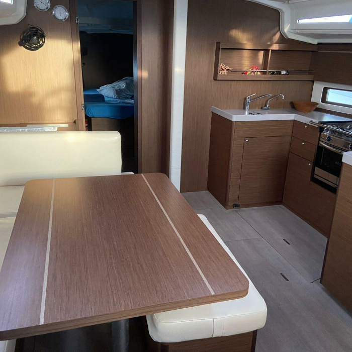 Loreste | Oceanis 40.1 photo 7