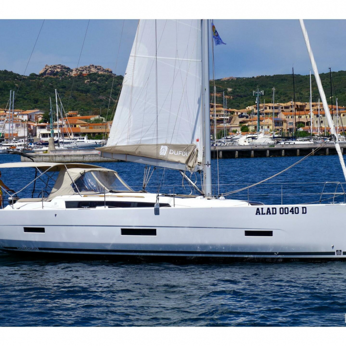 Noah - Water maker, Solar Panel | Dufour 430 photo 1