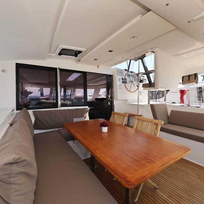 Canopus | Fountaine Pajot LUCIA 40 photo 18