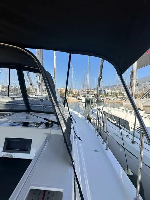  | Bavaria C45 photo 7