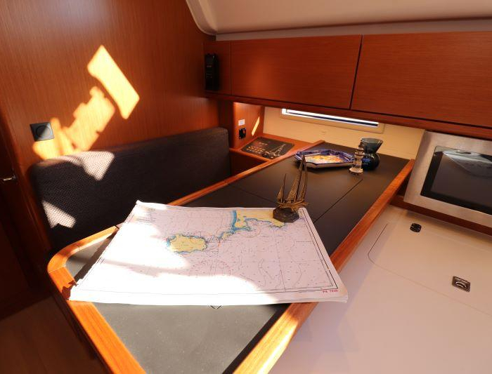 Euphoria (Water Maker) | Bavaria cruiser 51 photo 14