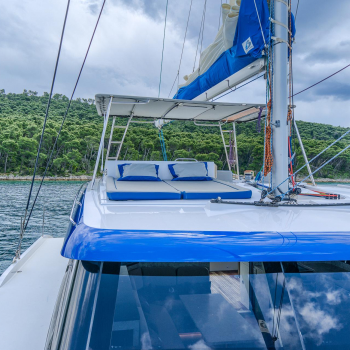 Blue | Luna 49 photo 11