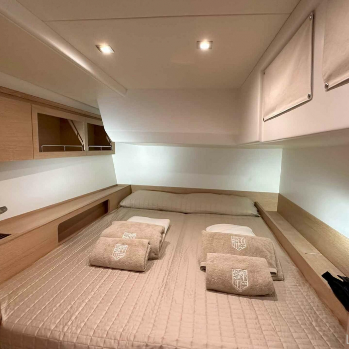 Avalon - Luxury - A/C, Watermaker | Solaris 55 photo 8