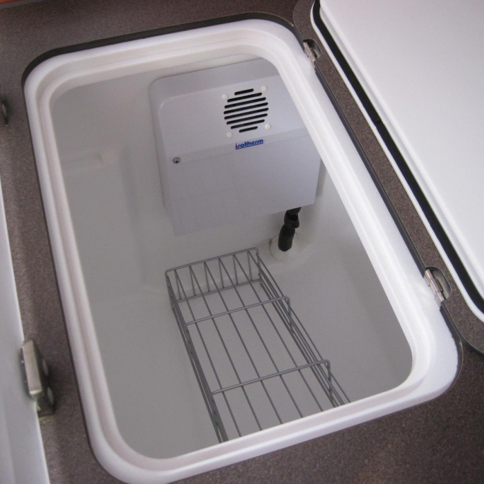 Economy | Bavaria Cruiser 37 photo 16