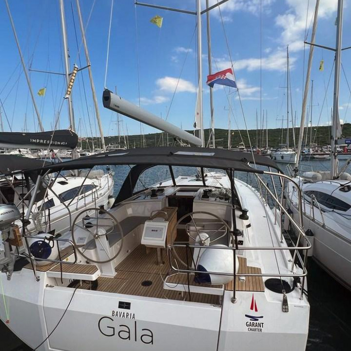 Gala | Bavaria C42 photo 1