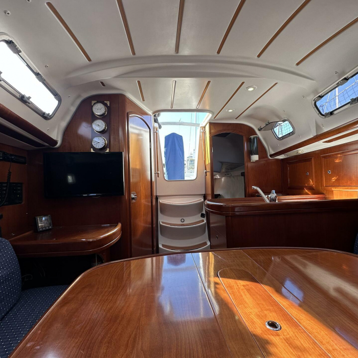 Cassiopea | Oceanis 323 Clipper photo 34