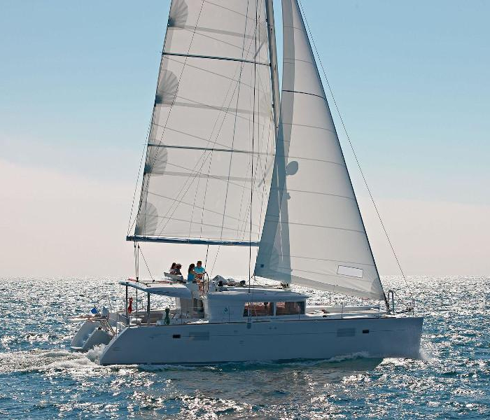 Caliente | Lagoon 450 Flybridge photo 4
