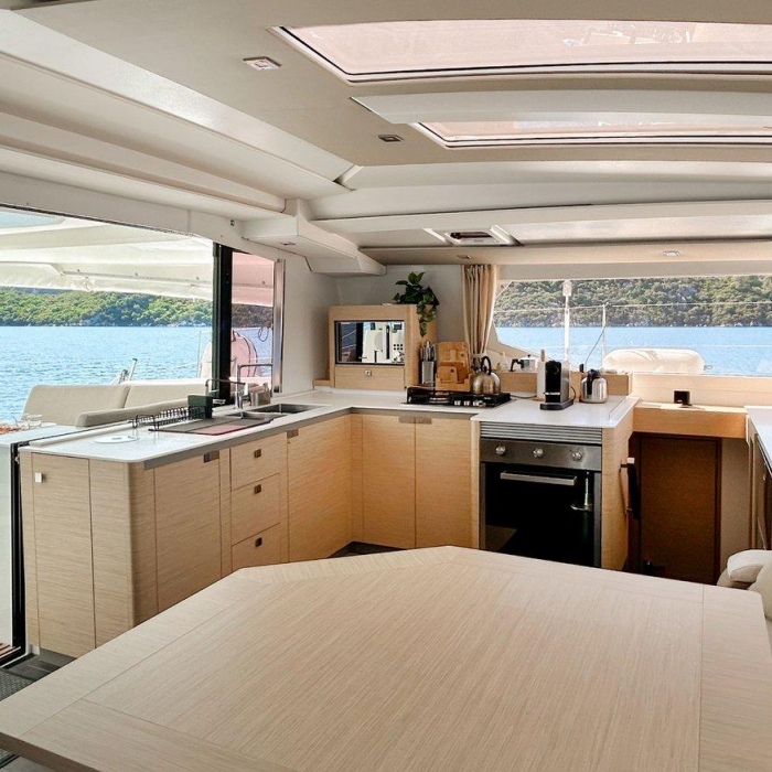 Angara | Fountaine Pajot Tanna 47 photo 18