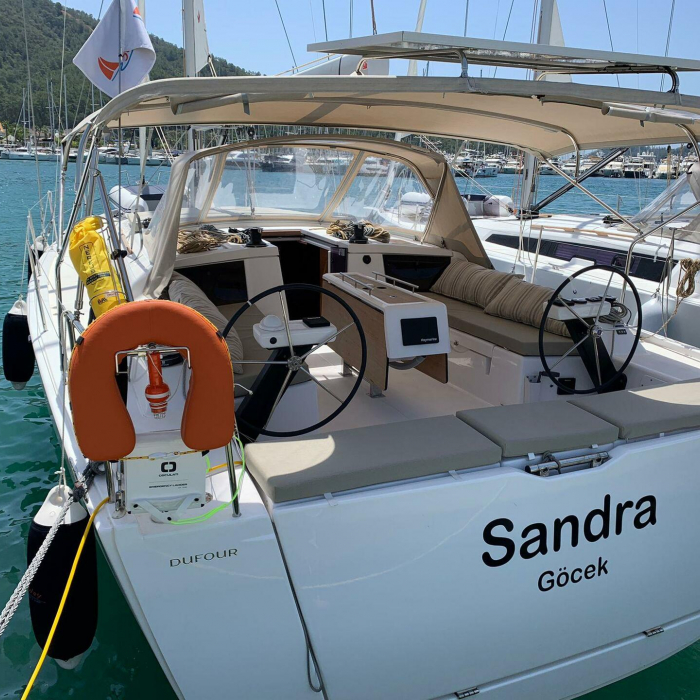 Sandra | Dufour 430 Grand Large photo 11