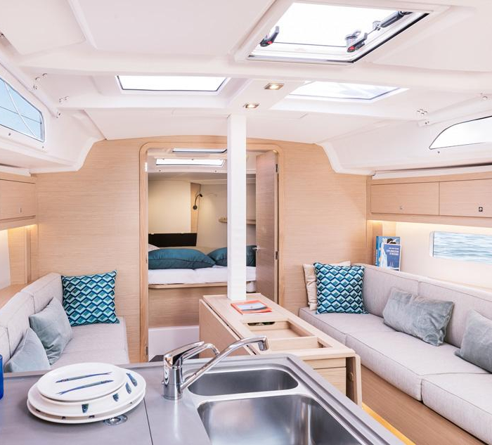 Spicy Rum | Dufour 37 photo 9