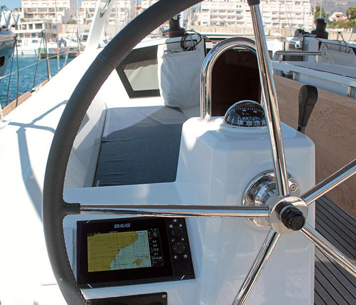 Freedom | Oceanis 38.1 photo 3