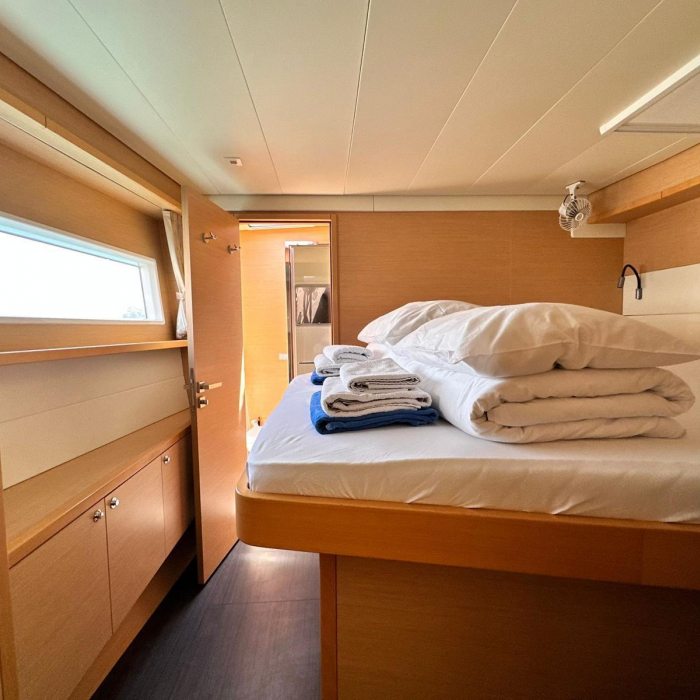 Madonna of Adriatic | Lagoon 52 F photo 6