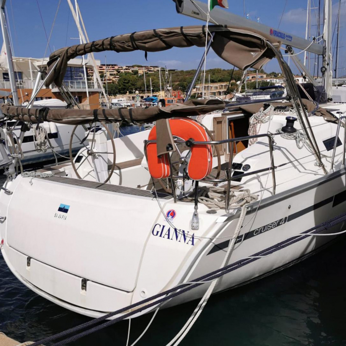 Economy | Bavaria Cruiser 41 photo 2