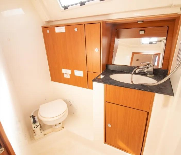 Vlassis | Bavaria 40 photo 9