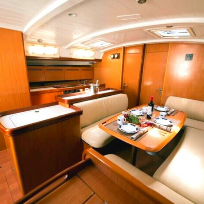 Emma & Jack | Cyclades 50.5 photo 5