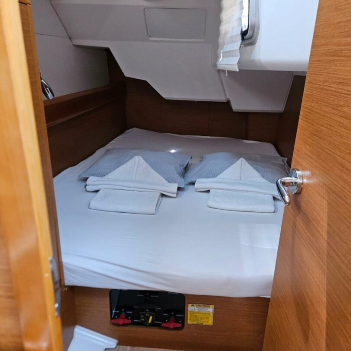 Imagine | Sun Odyssey 389 photo 14