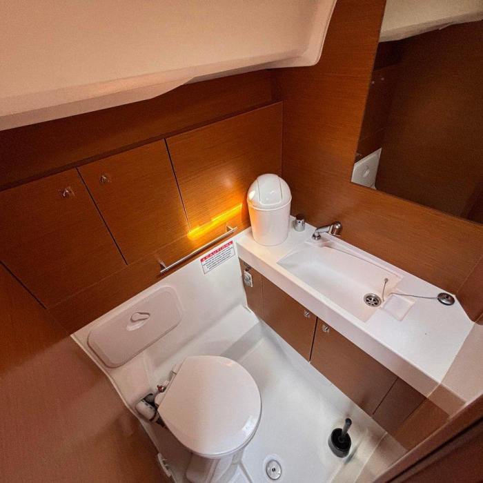 Moonlight | Sun Odyssey 479 photo 17