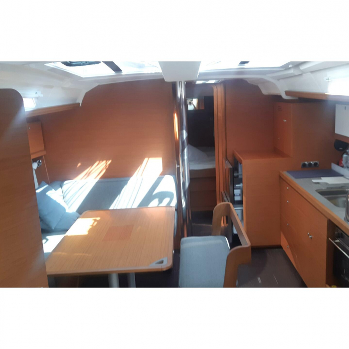 Tahiri | Dufour 430 GL photo 11