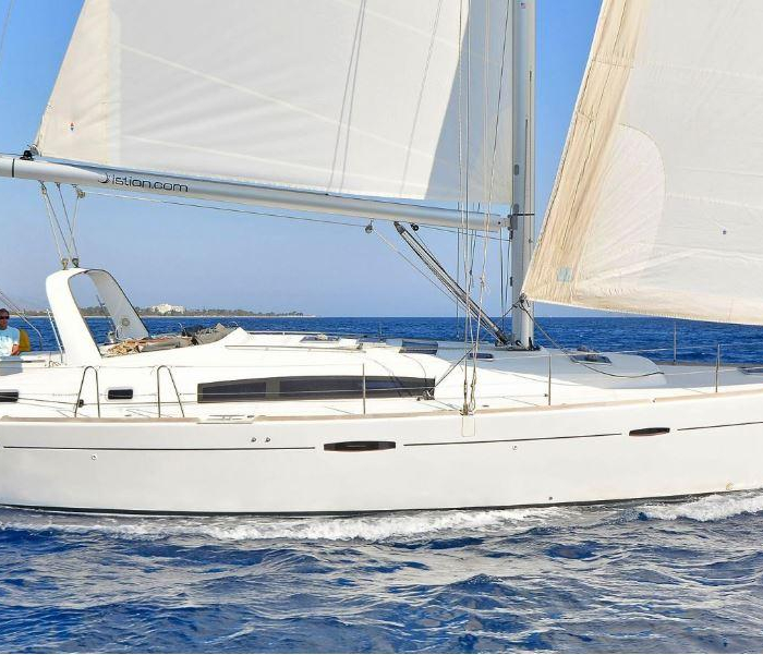 Leandros D | Oceanis 50 Family photo 15