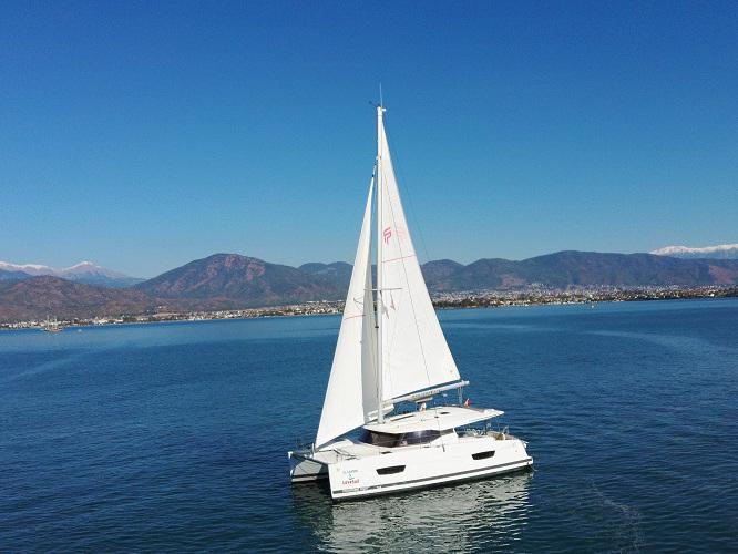 El Camino | Fountaine Pajot LUCIA 40 photo 15