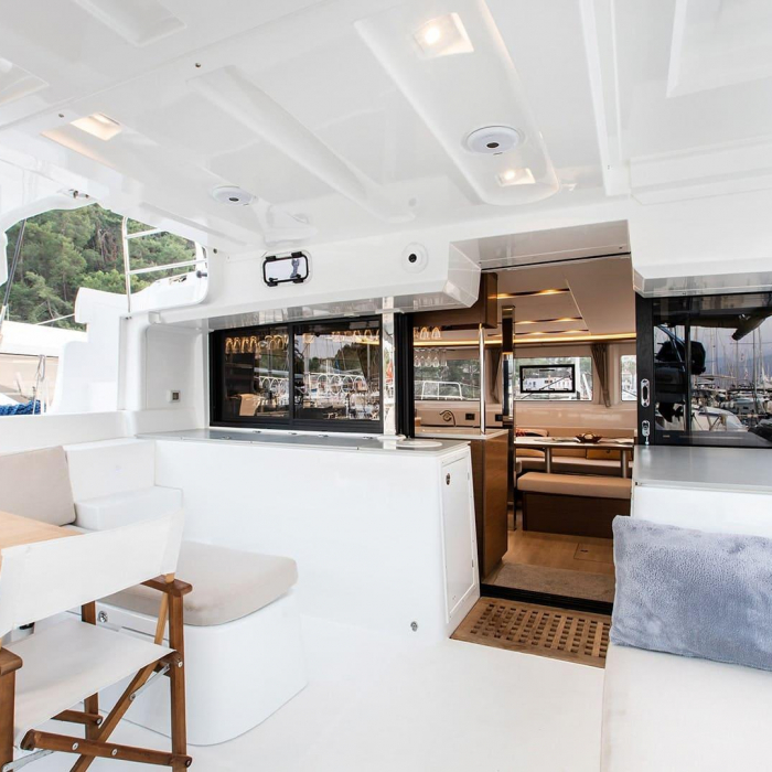 A-Sphere | Lagoon 46 photo 3