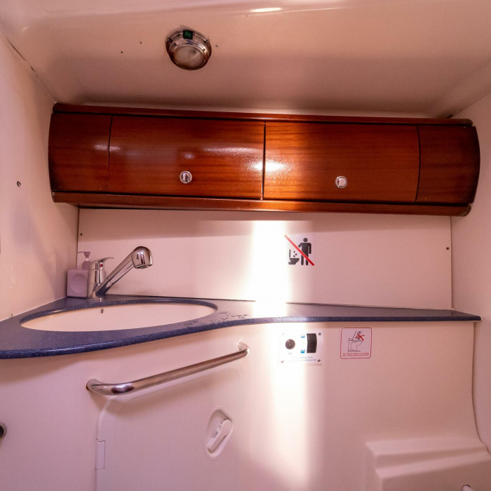 Danai (with Bowthruster ,Solar Panels, New Sails) | Bavaria 44 photo 12