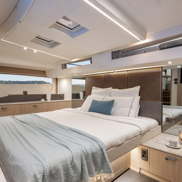 Main | Prestige M48 photo 4