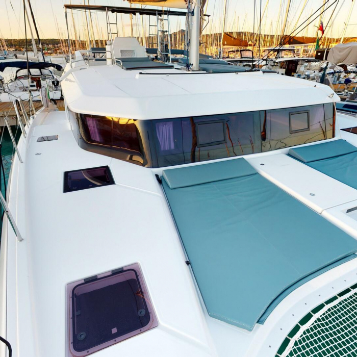 Amelie | Dufour Catamaran 48 5c+5h photo 3