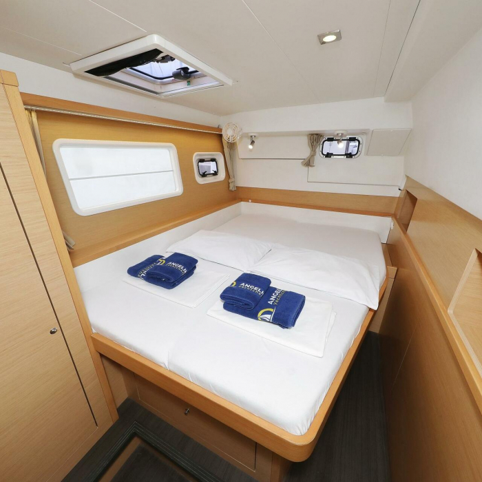 Ladies First | Lagoon 400 S2 photo 39