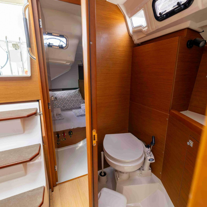 Mia | Sun Odyssey 349 photo 12