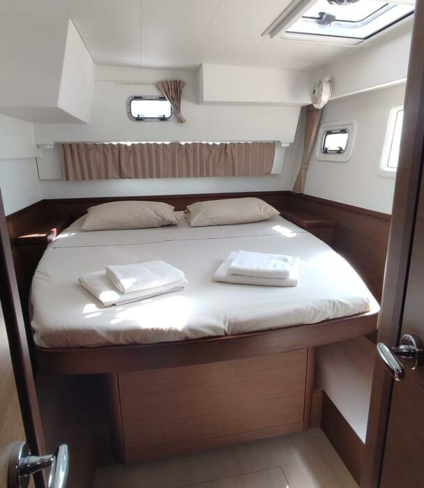 Loki | Lagoon 42 photo 14