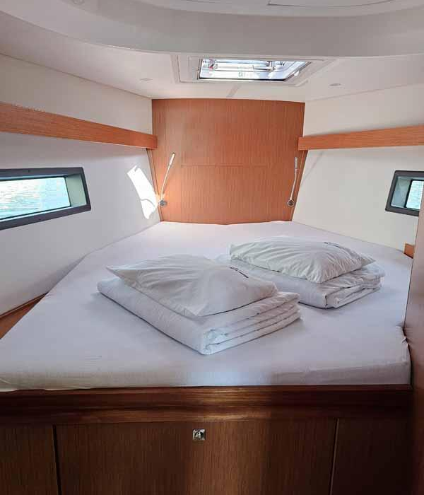 Nola | Bavaria C42 photo 8